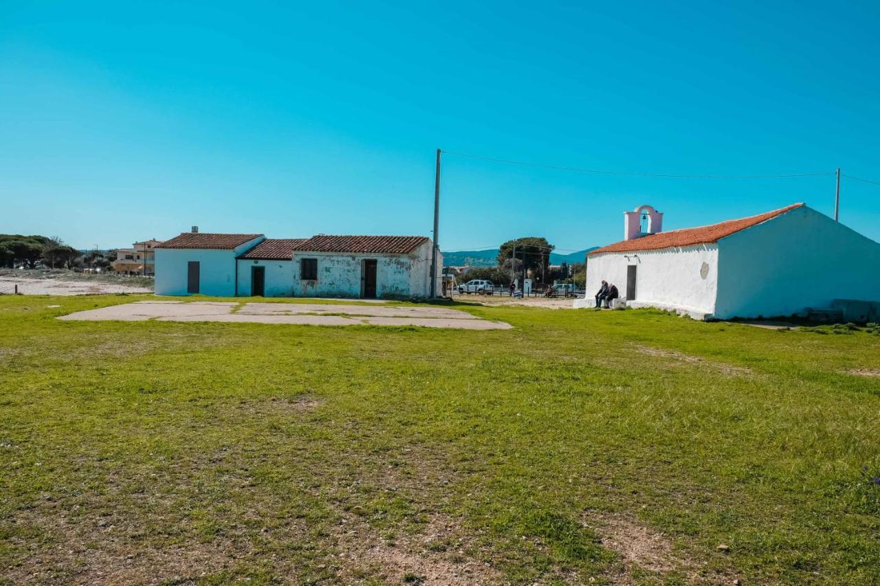 Santu Juanne -Ammentos Posada- A Due Passi Dalla Spiaggia San Giovanni  Ngoại thất bức ảnh