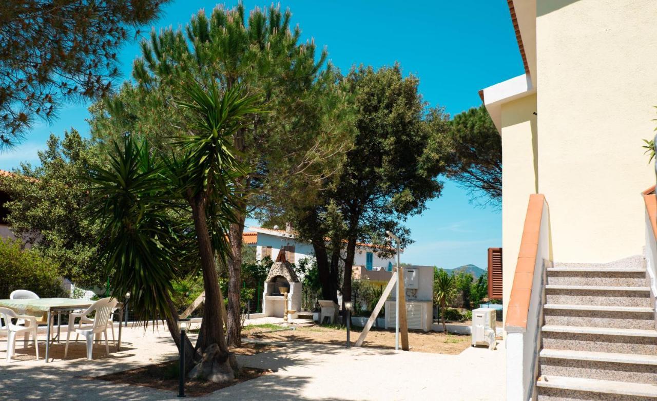 Santu Juanne -Ammentos Posada- A Due Passi Dalla Spiaggia San Giovanni  Ngoại thất bức ảnh